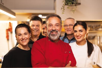 V1935 roof garden: Ιδιαίτερες ιταλικές γεύσεις και μια πίτσα που δεν σε φουσκώνει