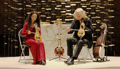 «Σύγχρονη Τροπική Μουσική»: Ross Daly και Κέλυ Θωμά για πρώτη φορά στο Theatre of the No