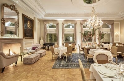 Μία από τις κορυφαίες Michelin Star εμπειρίες της χρονιάς έρχεται στην Αθήνα