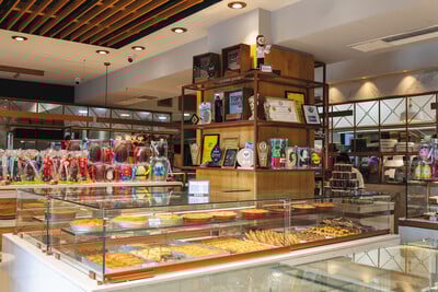 Tolis Sweets ʼn’ Eats: Viral γλυκά και comfort πιάτα για όλη την ημέρα