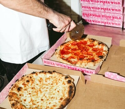 H Leo Pizza Wild είναι η ναπολιτάνικη pizza που θέλεις να παραγγείλεις