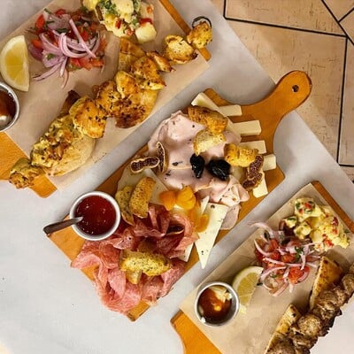 Το «Παντοπωλείον ο Αντρίκος» ξυπνά αναμνήσεις από το πιο ωραίο κυριακάτικο τραπέζι σου