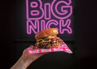 Big Nick: Εδώ το μπέργκερ είναι προσωπική υπόθεση