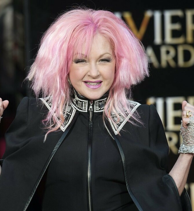 ΟΗΕ: Τιμά την Cindy Lauper για τον αγώνα της υπέρ των δικαιωμάτων των LGBTQ