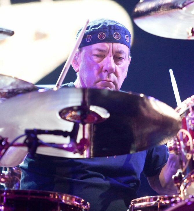 Πέθανε ο Neil Peart, θρυλικός ντράμερ των Rush