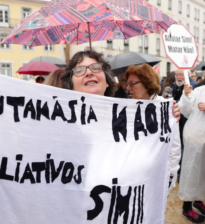 Πορτογαλία - Νομιμοποίηση της ευθανασίας: Διαμαρτυρία έξω από το κοινοβούλιο ενόψει της κρίσιμης ψηφοφορίας