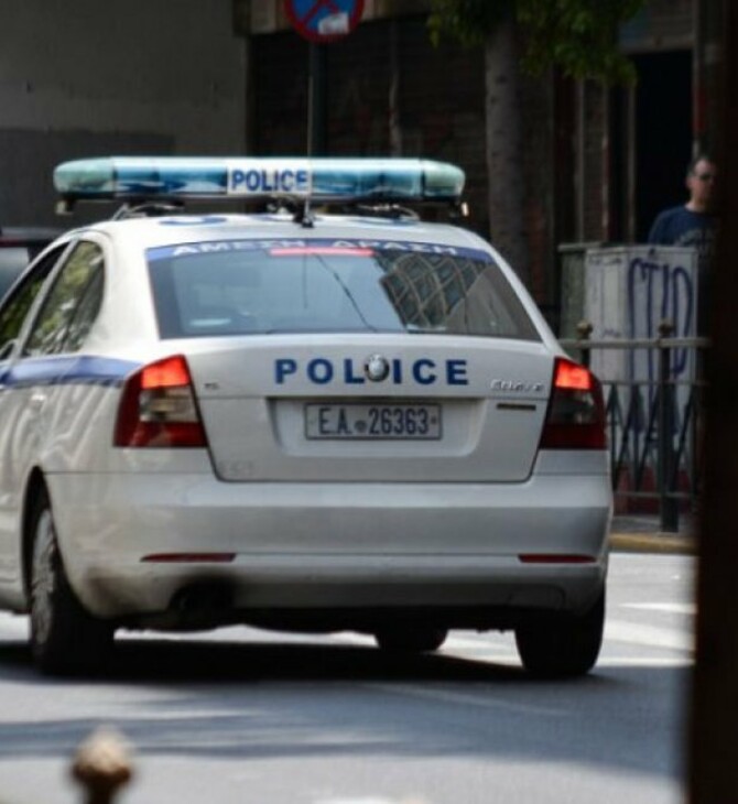 Θεσσαλονίκη: Συνελήφθη 79χρονος - «Έκρυβε» βαρύ οπλισμό στο σπίτι του