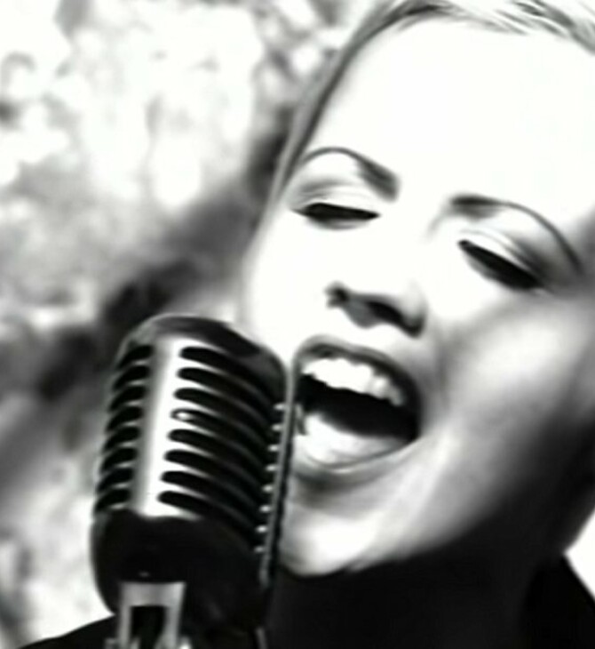 Το «Zombie» των Cranberries γράφει ιστορία - Ξεπέρασε τα 1 δισ. views στο YouTube