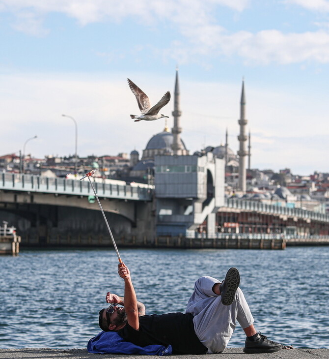 Τουρκία: «Bella Ciao» από τους μιναρέδες των τζαμιών στη Σμύρνη αντί για κάλεσμα σε προσευχή