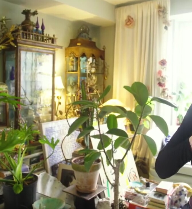 Στο διαμέρισμα της Linda Rodin στο Τσέλσι
