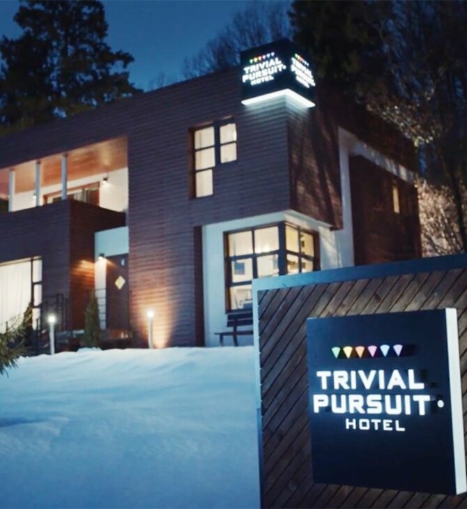 Στο ξενοδοχείο του Trivial Pursuit πληρώνετε με σωστές απαντήσεις για τη διαμονή