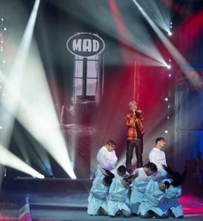 Madwalk 2019: Οι πρώτες εμφανίσεις στο κόκκινο χαλί & η εντυπωσιακή Ηλιάνα Παπαγεωργίου