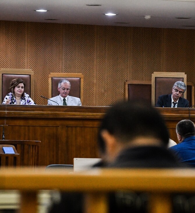 Δίκη Χρυσής Αυγής: «Συμπτώσεις» επικαλείται ο δεύτερος κατηγορούμενος για την παρουσία του στην δολοφονία Φύσσα