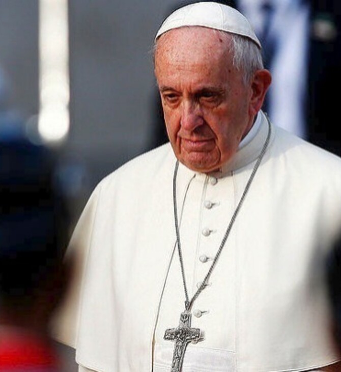 Ο Πάπας Φραγκίσκος αλλάζει το «Πάτερ Ημών» - Η φράση που θέλει να αντικαταστήσει
