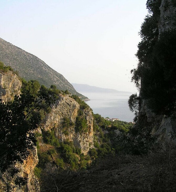 Χανιά: Περιπέτεια για πολυμελή οικογένεια Γάλλων - Χάθηκαν σε φαράγγι