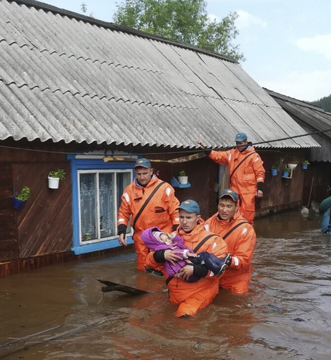 Ρωσία: 12 νεκροί και 9 αγνοούμενοι από σαρωτικές πλημμύρες στο Ιρκούτσκ