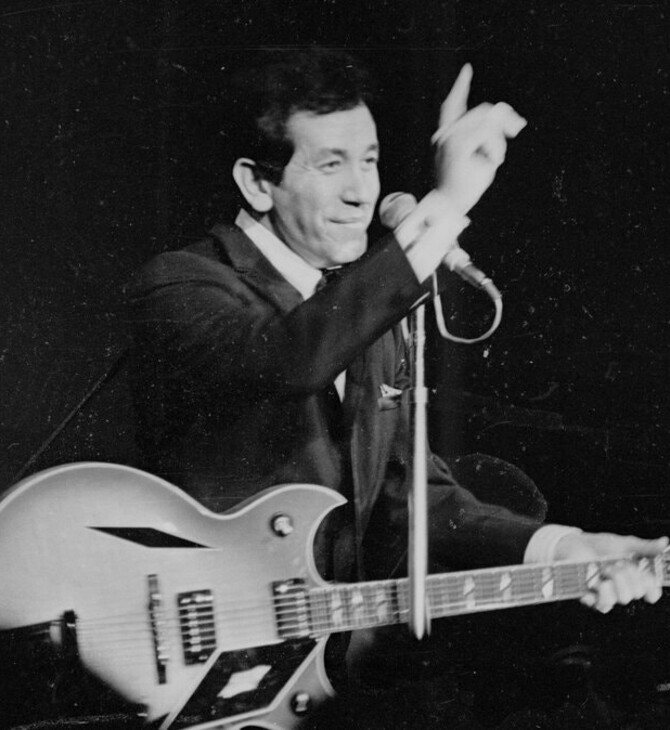 Trini Lopez: Πέθανε από κορωνοϊό ο τραγουδιστής του «If I Had a Hammer» - To «αντίο» του Ντέιβ Γκρολ