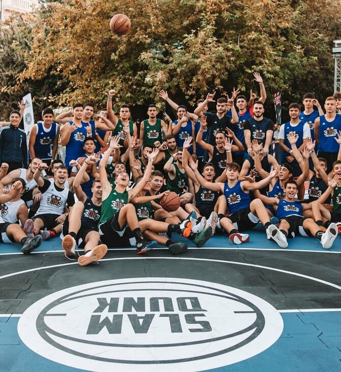 Καρφώματα, τρίποντα και skate στο streetball τουρνουά #FREETOCREATE 3ON3 στην Πλατεία Συντάγματος