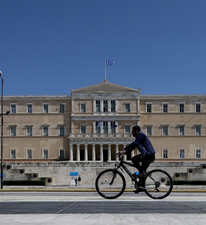 Γραφείο Προϋπολογισμού: Ύφεση μεγαλύτερη από τις αρχικές προβλέψεις - «Ακατανόητη άρνηση» ΕΦΚΑ να δώσει στοιχεία