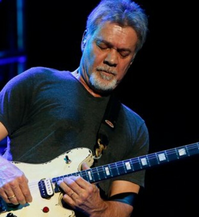 Πέθανε ο θρυλικός κιθαρίστας Eddie Van Halen