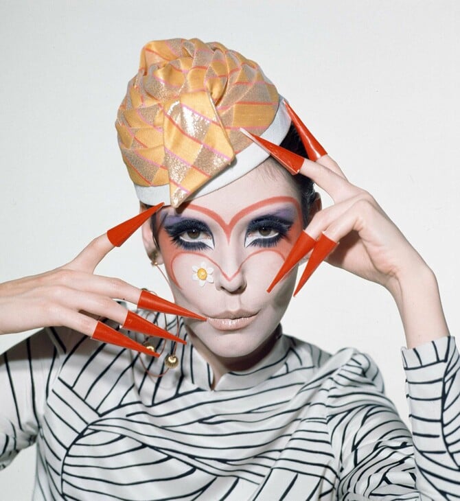Στο εκπληκτικό pop σπίτι της Peggy Moffitt στο L.A.