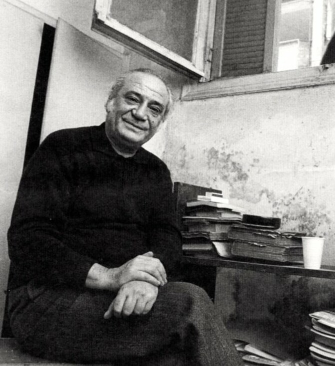 Νίκος Καρούζος: «Η ποίηση σπαρταρά να επιστρέψει»