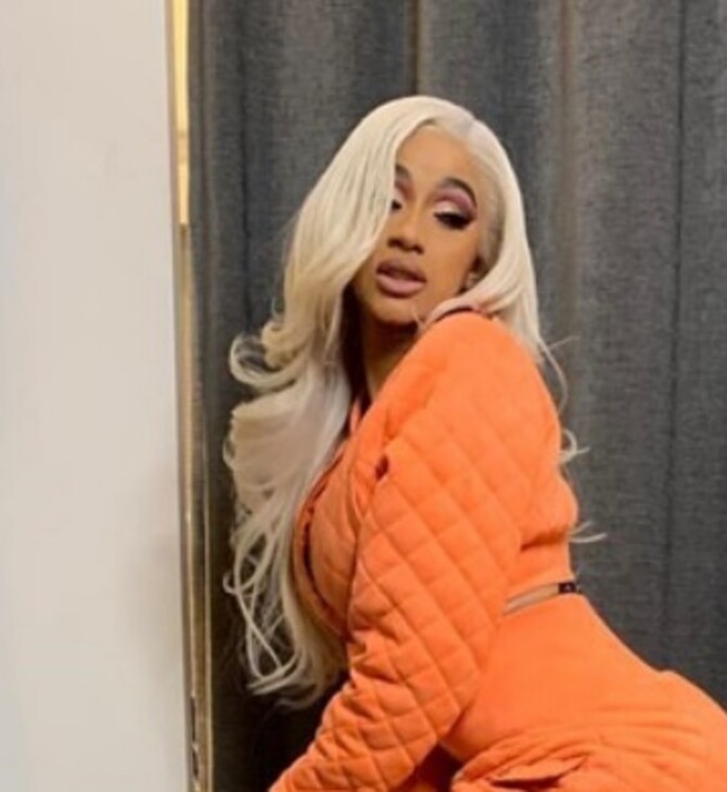 H Cardi B φορά το ασχημότερο sneaker της χρονιάς