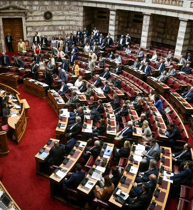 Βουλή: Ψηφίζεται σήμερα το ν/σ για πανεπιστημιακό άσυλο, ασυμβίβαστο και ΟΤΑ