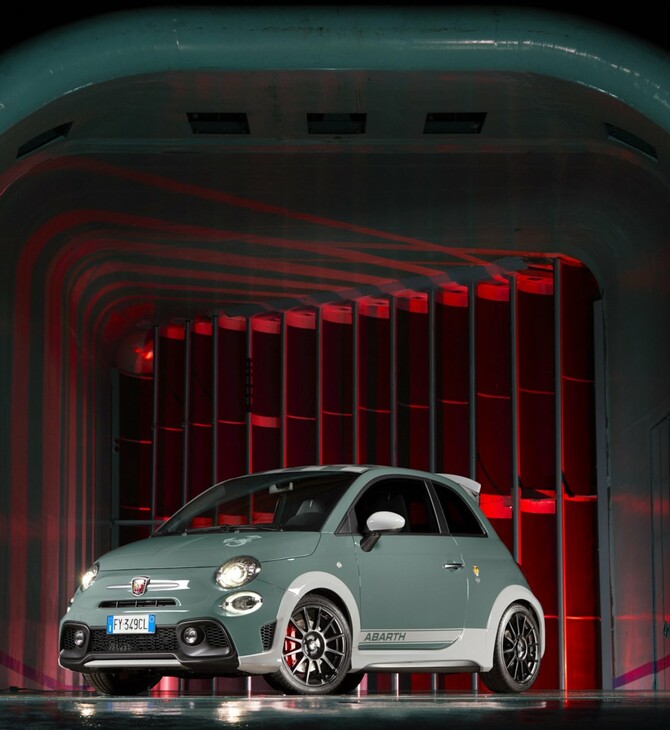 «Εκρηκτικό» το επετειακό Abarth 695 70° Anniversario