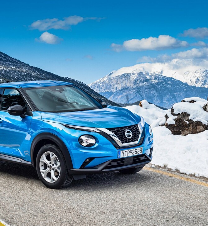 Οδηγούμε το νέο Nissan Juke με φόντο τον χιονισμένο Παρνασσό