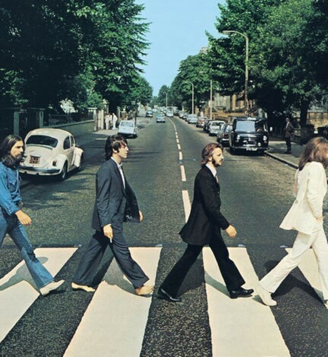 Abbey Road: Η θρυλική διάβαση ξαναβάφτηκε - Επ'ευκαιρία lockdown