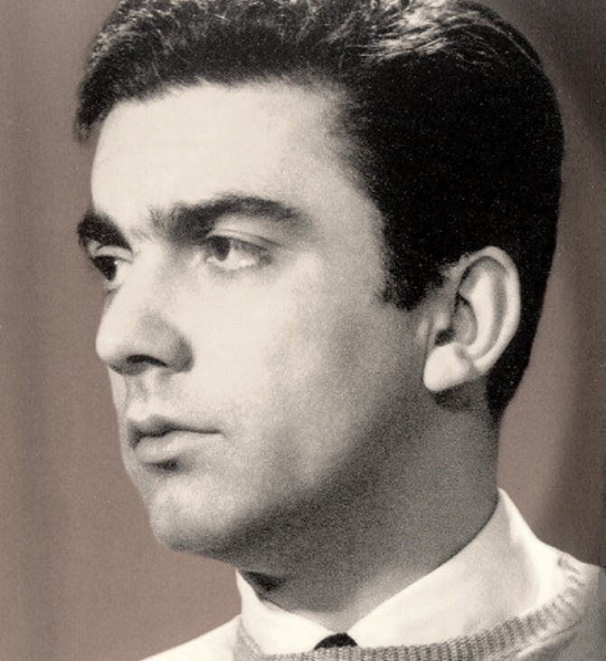 «Η πικραγαπημένη» και τα υπόλοιπα τραγούδια που ερμήνευσε ο Δημήτρης Χορν