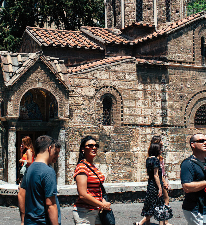 Τρεις θαυμάσιες εκκλησίες στο κέντρο της Αθήνας