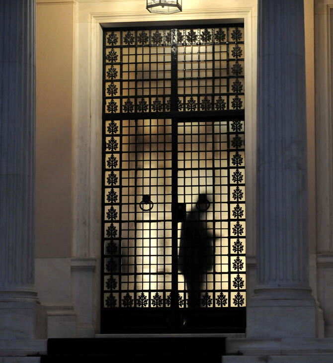 Πληθαίνουν τα σενάρια για ανασχηματισμό