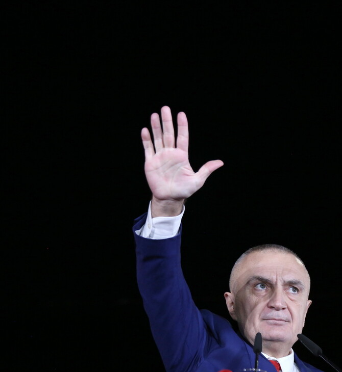 Κορωνοϊός: Σάλος στην Αλβανία από τη συμμετοχή του προέδρου Μέτα σε πάρτι - Επιβλήθηκαν πρόστιμα [ΒΙΝΤΕΟ]