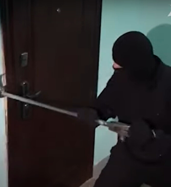 Ρωσία: Επιδρομές της αστυνομίας σε σπίτια Μαρτύρων του Ιεχωβά [ΒΙΝΤΕΟ]