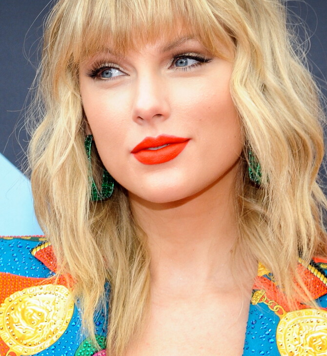 Taylor Swift: Μήνυση από θεματικό πάρκο για το άλμπουμ «Evermore»
