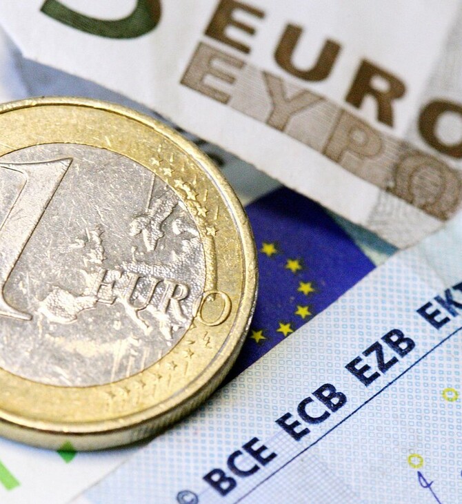 Έρευνα ETUC - ETUI: Οι μισθοί στην Ελλάδα μειώνονται κατά 3,1% κάθε χρόνο από το 2009