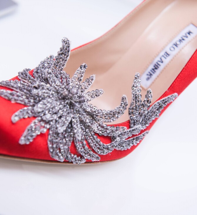 The Art of Shoes: Ο λαμπερός κόσμος του Manolo Blahnik