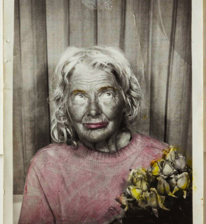 Ήταν μια άστεγη ζωγράφος και σήμερα τα έργα της πωλούνται για χιλιάδες δολάρια