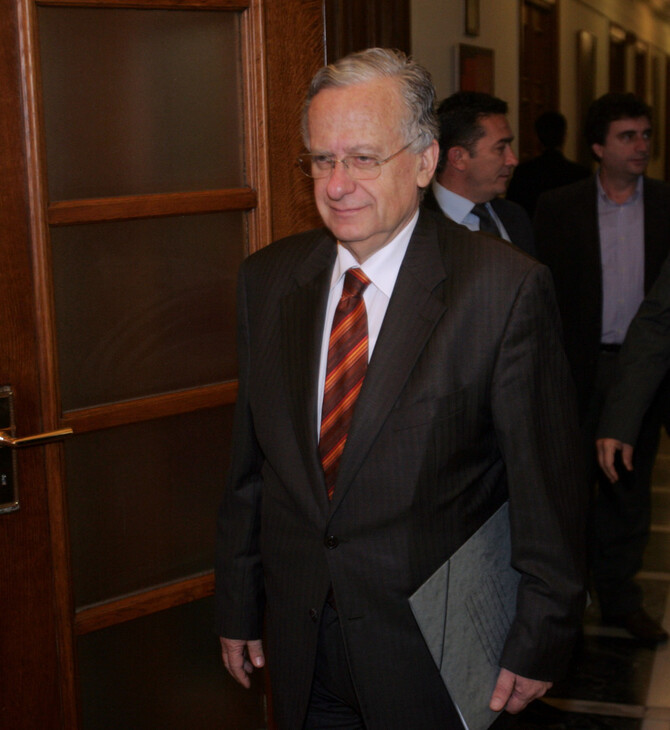 Παραιτήθηκε ο πρόεδρος της Εθνικής Επιτροπής για τα Δικαιώματα του Ανθρώπου - Τι καταγγέλλει