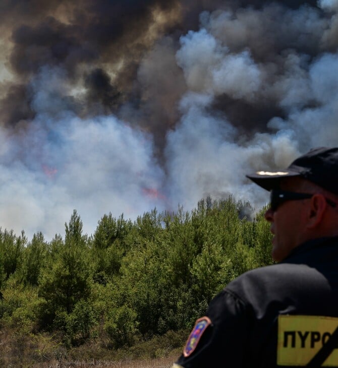 Μεγάλη φωτιά στο Σοφικό Κορινθίας- Προληπτική εκκένωση οικισμών