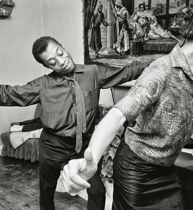«Ακούγεται σα βάλσαμο!»: Μια playlist 32 ωρών με τη συλλογή δίσκων του James Baldwin
