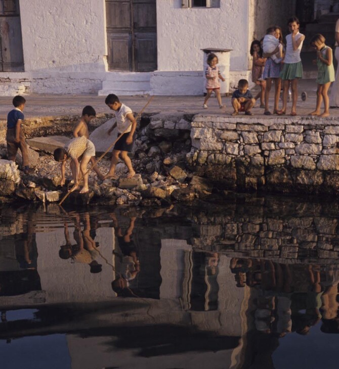 Η ομορφιά και η ηρεμία των Επτανήσων του 1974 σε 20 μαγικές φωτογραφίες