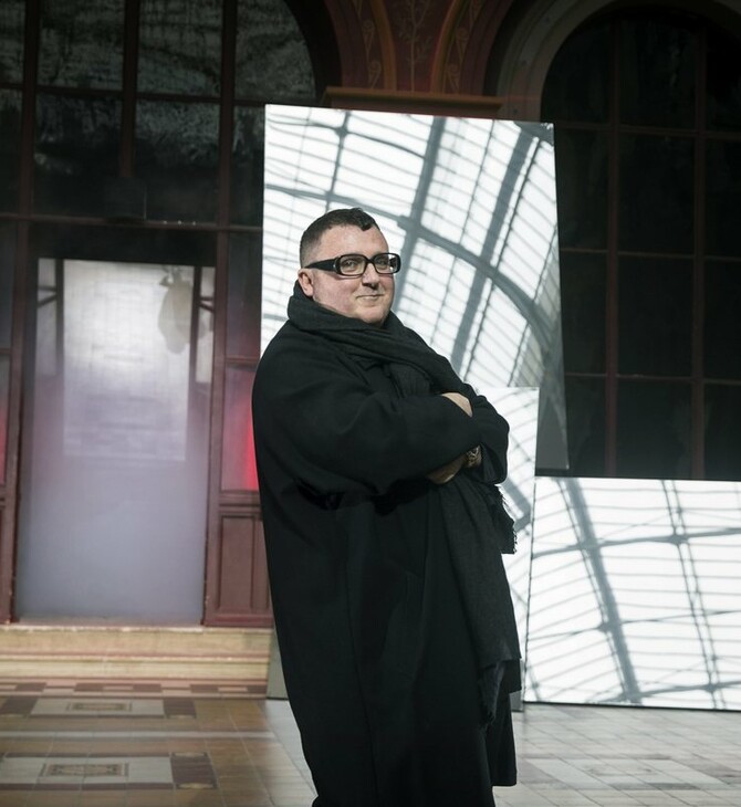 Πέθανε ο σχεδιαστής μόδας Alber Elbaz 