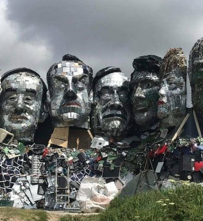 Γλυπτό από ηλεκτρονικά απόβλητα απεικονίζει τους ηγέτες των G7 στην Κορνουάλη