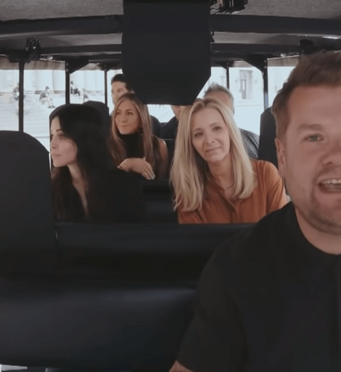 Τα Φιλαράκια: To Carpool Karaoke των πρωταγωνιστών με τον Τζέιμς Κόρντεν είχε ένα «απρόοπτο» (Βίντεο)