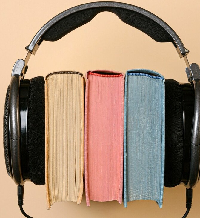 Εξισώνεται ο ΦΠΑ των e-books και των audio books στο 6%