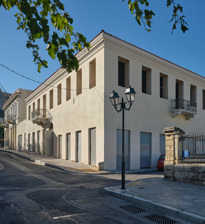Πωλείται η γωνία της Ρωμαϊκής Αγοράς