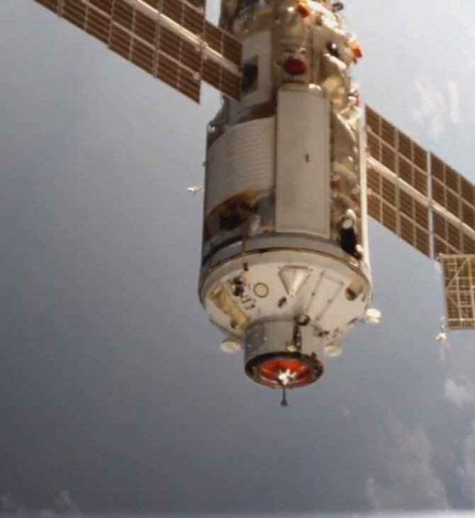 Ρώσοι κοσμοναύτες εντόπισαν νέες ρωγμές στον Διεθνή Διαστημικό Σταθμό
